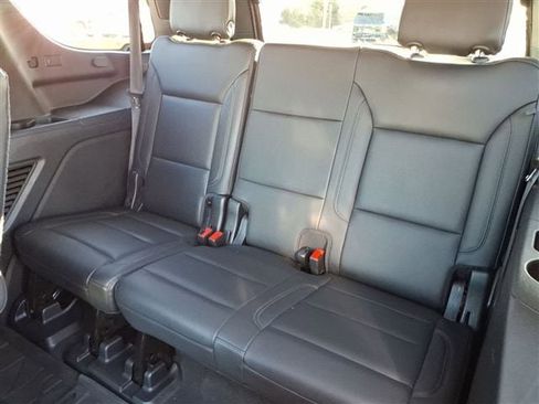 Used 2021 Chevrolet Tahoe Z71 w/ Z71 Signature Package AWD/4WD image 27