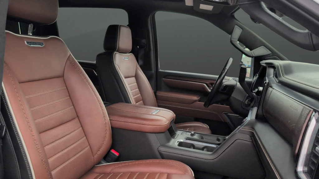 Used 2024 GMC Sierra 3500 Denali Ultimate AWD/4WD image 29
