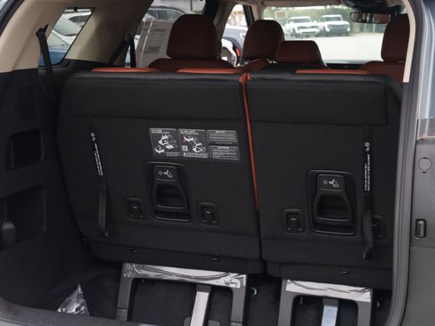 New 2026 Kia Carnival SX FWD image 6