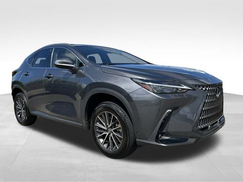 Used 2022 Lexus NX 250 FWD w/ Premium Package image 2