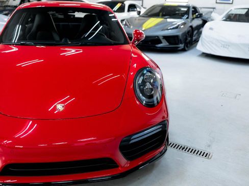 Used 2019 Porsche 911 Turbo S image 16