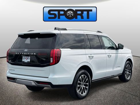 Used 2025 Ford Expedition Platinum AWD/4WD image 23