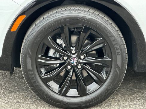 Certified 2024 Buick Envista Sport Touring w/ Convenience I Package FWD image 36