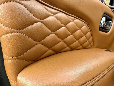 Used 2019 INFINITI QX80 Luxe w/ 22" Wheel Package AWD/4WD image 46
