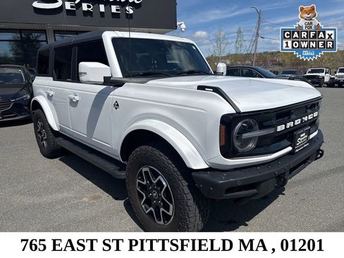 Used 2024 Ford Bronco Outer Banks image 9
