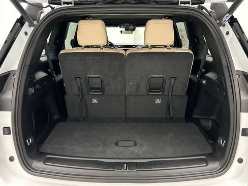 New 2026 Jeep Grand Cherokee L Limited AWD/4WD image 9