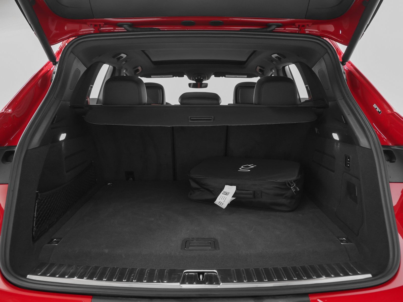 Certified 2025 Porsche Cayenne E-Hybrid AWD/4WD image 18