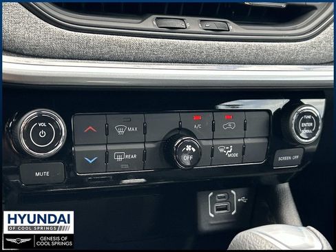 Used 2024 Jeep Compass Sport AWD/4WD image 36