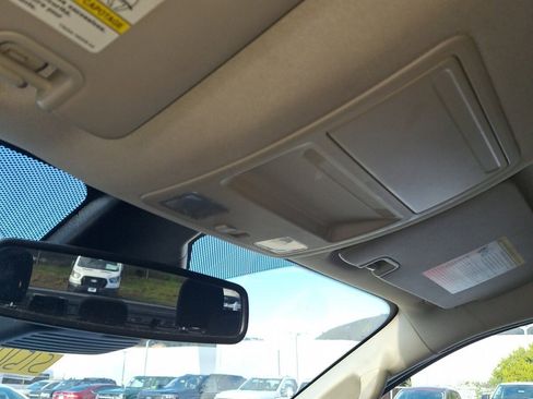 Used 2021 Ford Ranger XLT w/ Equipment Group 301A Mid image 12