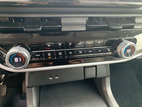 Used 2024 Honda Prologue EX image 28