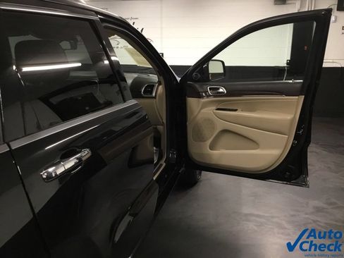 Used 2014 Jeep Grand Cherokee Overland AWD/4WD image 41