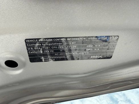 Used 2015 Nissan Leaf SL w/ Premium Package image 20