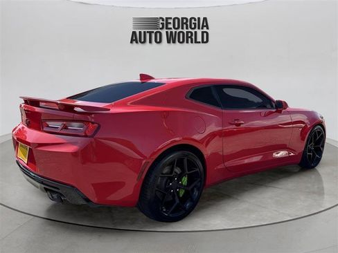 Used 2016 Chevrolet Camaro SS RWD image 13