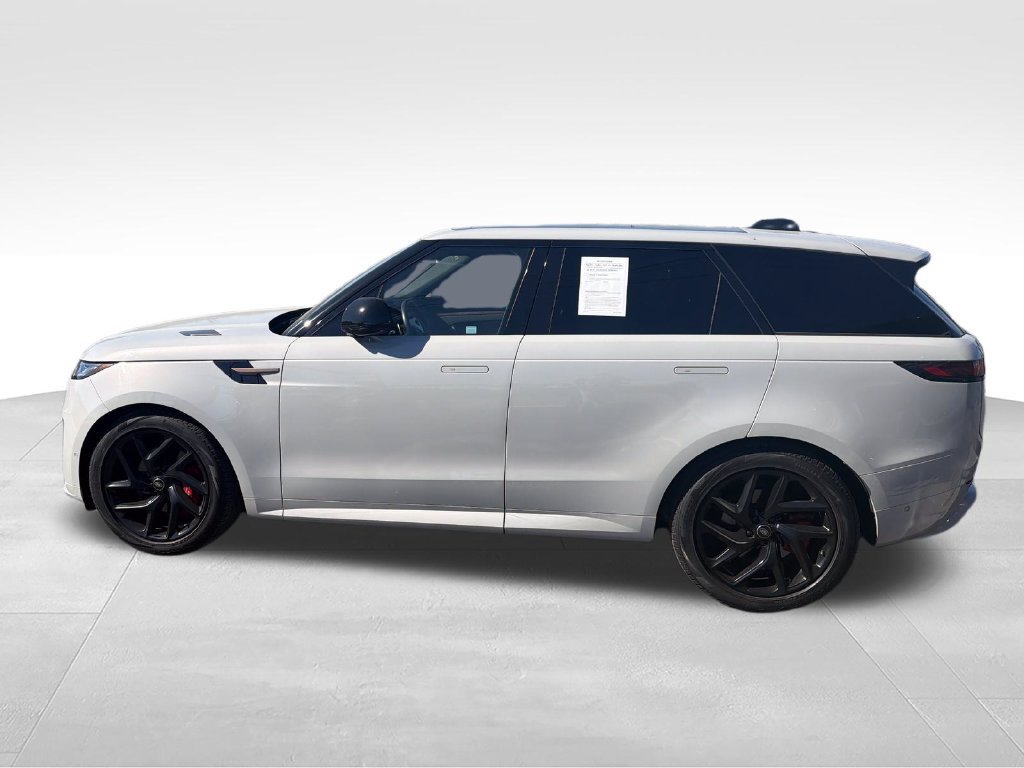 Used 2023 Land Rover Range Rover Sport SE Dynamic AWD/4WD image 2