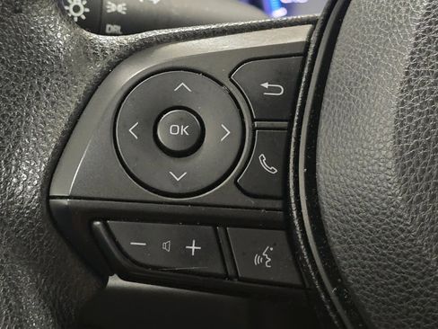 Certified 2022 Toyota RAV4 LE image 31