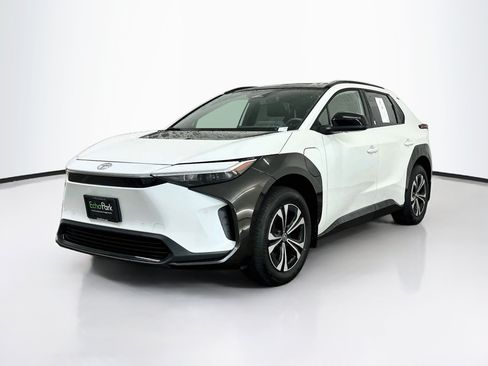 Used 2023 Toyota bZ4X AWD w/ Weather Package image 3