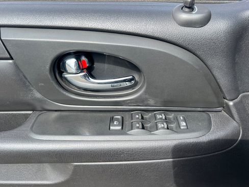 Used 2006 GMC Envoy SLE AWD/4WD image 8