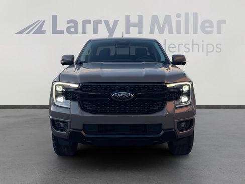Used 2025 Ford Ranger Lariat w/ FX4 Off-Road Package AWD/4WD image 8