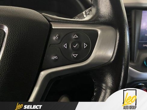 Used 2020 GMC Acadia SLE w/ Driver Convenience Package FWD image 14
