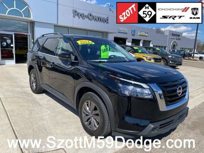 Used 2024 Nissan Pathfinder SV