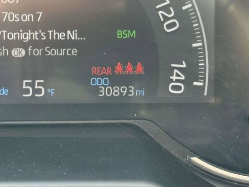 Used 2020 Toyota RAV4 Limited image 31