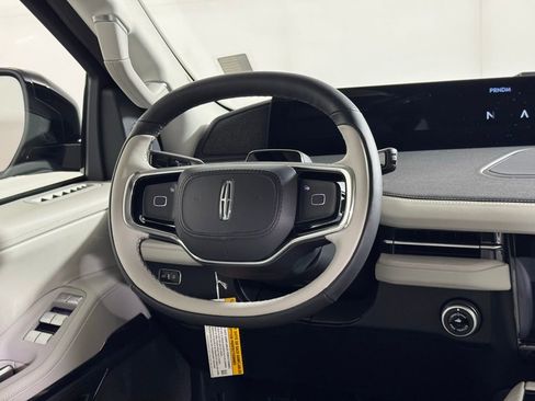 New 2026 Lincoln Navigator Reserve AWD/4WD image 20