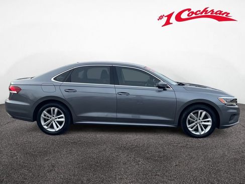 Used 2020 Volkswagen Passat 2.0T SE image 8