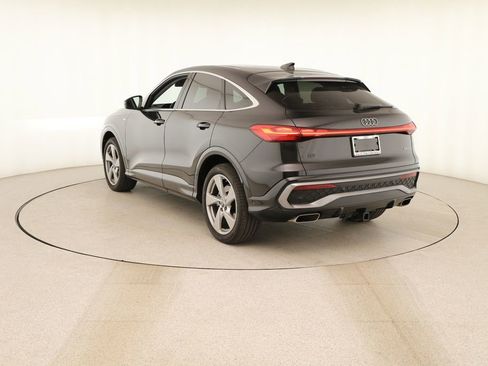 Certified 2025 Audi Q5 Prestige w/ 20" Wheel Package AWD/4WD image 4
