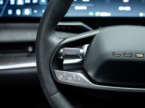 Used 2025 Lucid Air Pure image 44