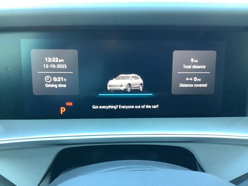 New 2026 Volkswagen Tiguan SE R-Line FWD image 12