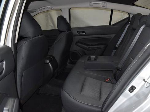 Used 2024 Nissan Altima 2.5 SV image 27