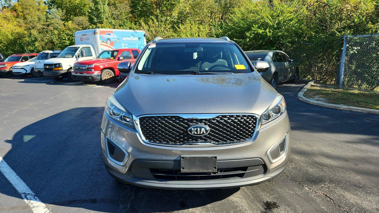 Used 2016 Kia Sorento FWD w/ LX Convenience Package image 3