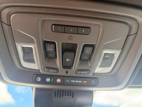 Certified 2024 Chevrolet Silverado 1500 LTZ w/ LTZ Convenience Package II AWD/4WD image 31