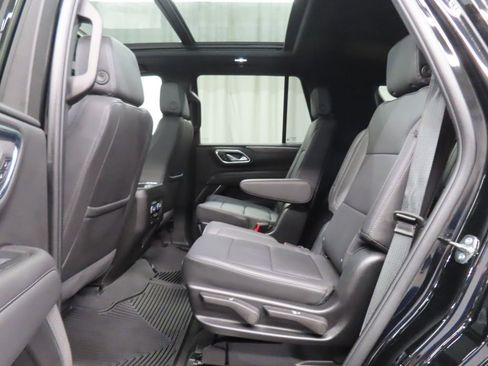 Used 2024 Chevrolet Tahoe Z71 w/ Luxury Package AWD/4WD image 10