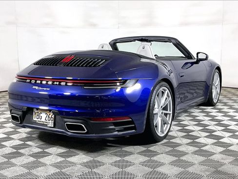 Certified 2022 Porsche 911 Carrera RWD image 9