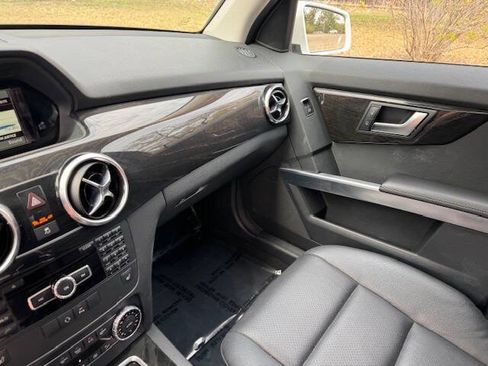 Used 2014 Mercedes-Benz GLK 250 BlueTEC 4MATIC image 50
