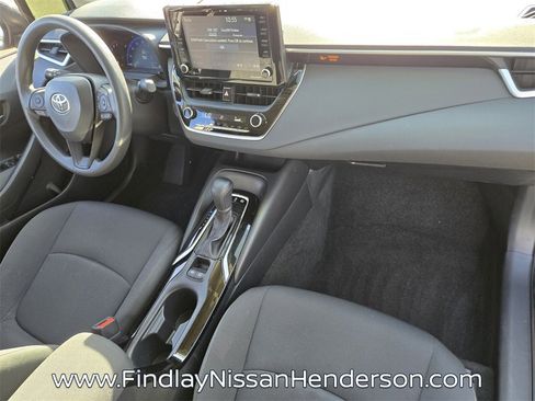 Used 2022 Toyota Corolla LE image 17