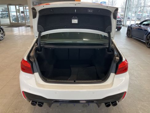 Used 2019 BMW M5 w/ Executive Package image 29