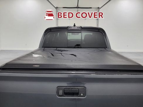 Used 2020 Toyota Tacoma TRD Sport w/ Technology Package AWD/4WD image 31