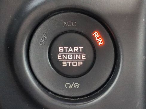 Used 2020 Jeep Gladiator Sport AWD/4WD image 26