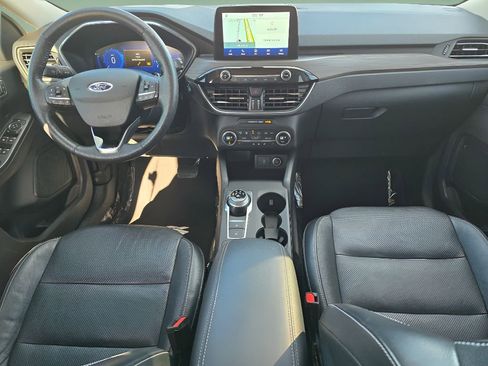 Used 2020 Ford Escape Titanium image 26