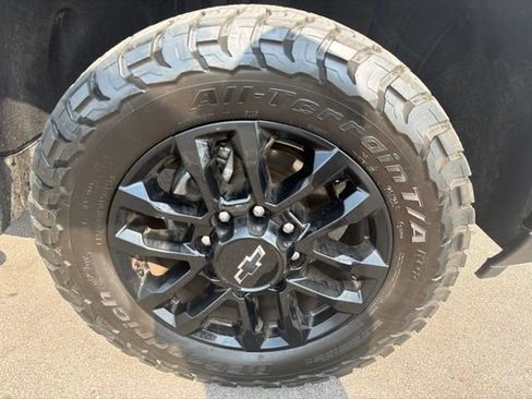 Used 2026 Chevrolet Silverado 2500 LT w/ Trail Boss Package AWD/4WD image 6