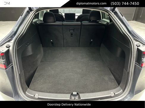 Used 2022 Tesla Model Y Long Range image 29