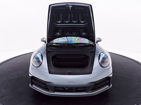 Used 2025 Porsche 911 Carrera RWD image 29