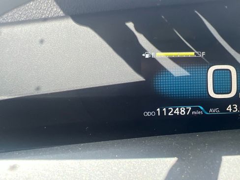 Used 2016 Toyota Prius Two FWD image 11