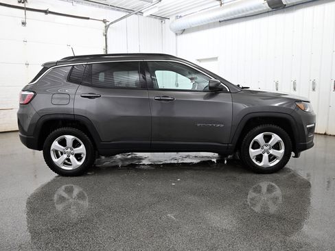 Used 2018 Jeep Compass Latitude w/ Popular Equipment Group image 28
