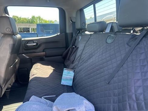 Used 2019 GMC Sierra 1500 SLT w/ SLT Premium Plus Package AWD/4WD image 9