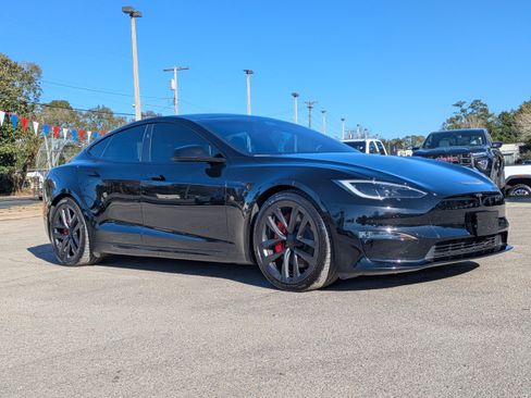 Used 2023 Tesla Model S Plaid image 2