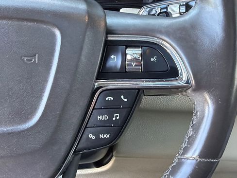 Used 2020 Lincoln Navigator Reserve w/ Luxury Package image 27