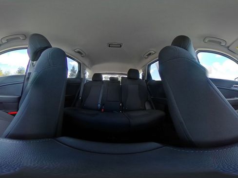 Used 2025 Kia Sportage LX image 40